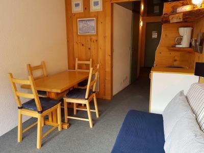 Rent in ski resort Studio sleeping corner 3 people (203) - Résidence les Lanchettes - Les Arcs - Living room