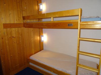 Rent in ski resort Studio sleeping corner 5 people (1603) - Résidence les Lauzières - Les Arcs - Bedroom