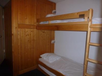 Rent in ski resort Studio sleeping corner 5 people (499) - Résidence les Lauzières - Les Arcs - Bedroom