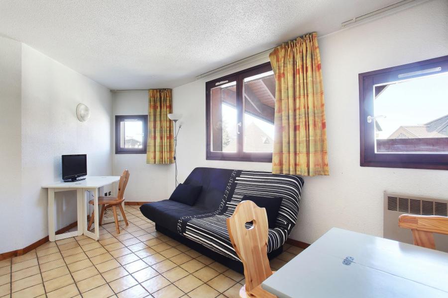 Rent in ski resort Résidence Sunotel - Les Carroz - Living room