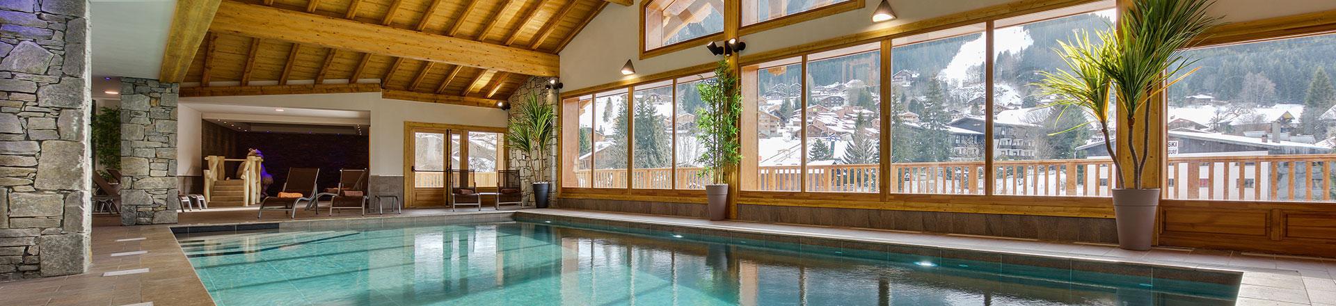 Rent in ski resort Résidence Boutique Léana - Les Carroz - Swimming pool