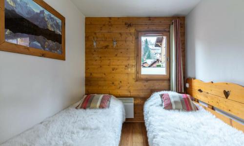Location au ski Appartement 3 pièces 6 personnes (Sélection 45m²) - Résidence les Fermes du Soleil - Maeva Home - Les Carroz - Extérieur hiver