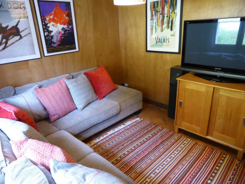 Rent in ski resort 8 room chalet 15 people - Chalet Buchan - Les Contamines-Montjoie - Living room