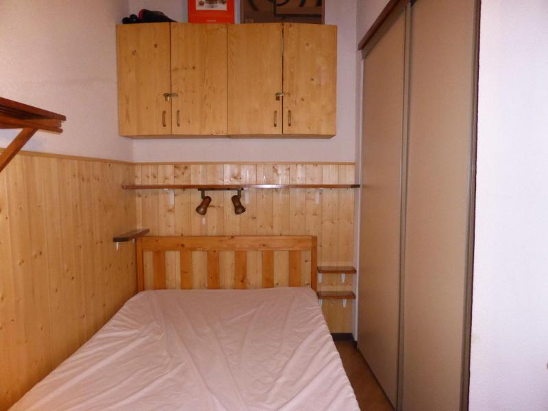 Rent in ski resort 2 room apartment sleeping corner 4 people (812) - Résidence les Combettes - Les Contamines-Montjoie - Bedroom