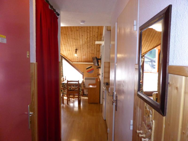 Rent in ski resort 2 room apartment sleeping corner 4 people (812) - Résidence les Combettes - Les Contamines-Montjoie - Corridor