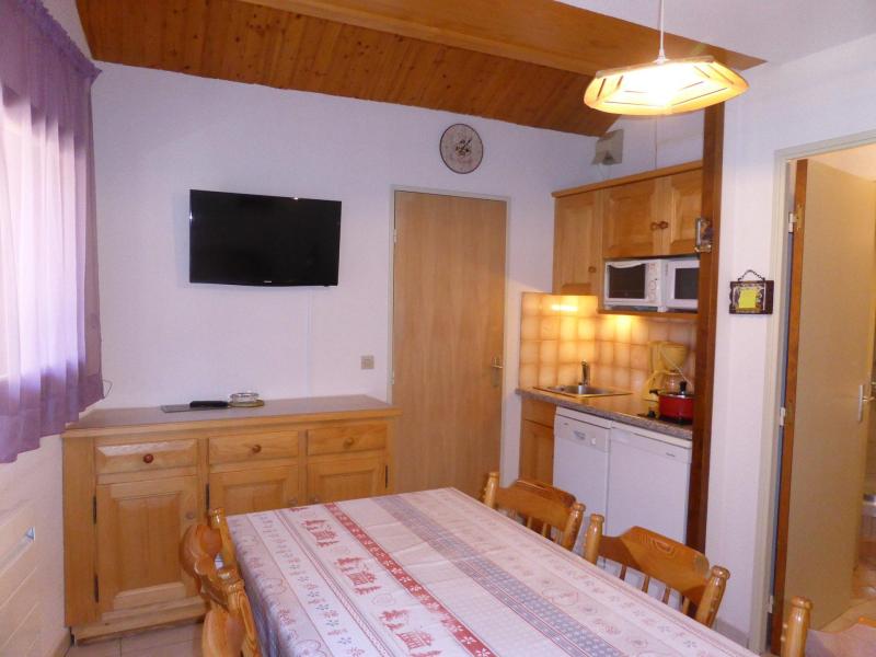 Rent in ski resort 3 room apartment 5 people (816) - Résidence les Combettes - Les Contamines-Montjoie - Living room