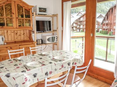 Rent in ski resort 1 room apartment 4 people (7) - L'Enclave I et J - Les Contamines-Montjoie - Living room