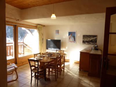 Rent in ski resort 3 room apartment 6 people (33) - Résidence Bérangère - Les Contamines-Montjoie - Living room