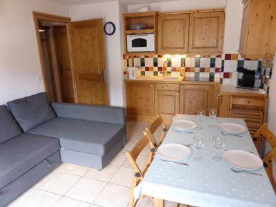 Rent in ski resort 2 room apartment sleeping corner 4 people (236) - Résidence le Chamois - Les Contamines-Montjoie - Living room