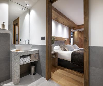 Rent in ski resort 3 room apartment 6 people (Prestige) - Résidence Les Chalets Láska - Les Contamines-Montjoie - Master bedroom