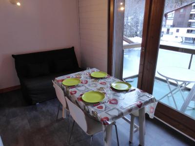Location au ski Appartement 2 pièces 5 personnes (F406) - Résidence Pierres Blanches - Les Contamines-Montjoie - Table