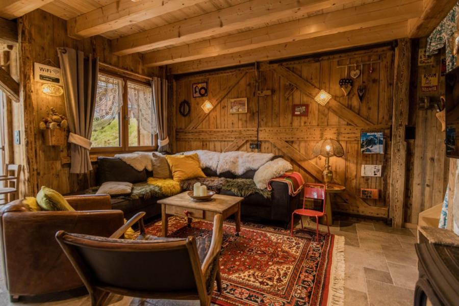 Rent in ski resort 4 room apartment 10 people (Alice) - Chalet Chez l'Angèle - Les Gets - Living room