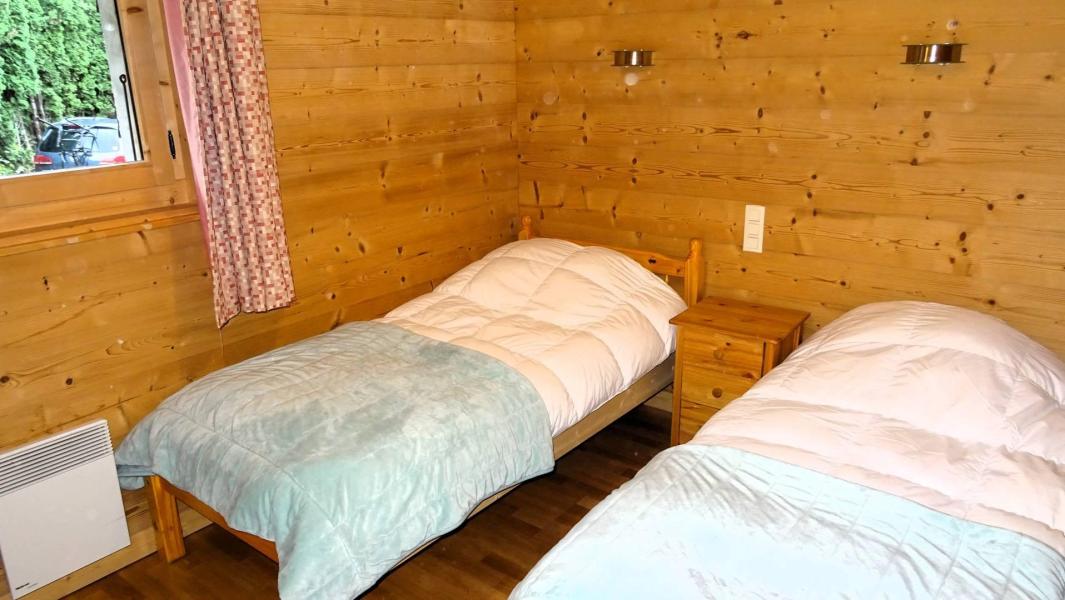 Rent in ski resort 5 room chalet 8 people - Chalet Chien Noir - Les Gets - Bedroom