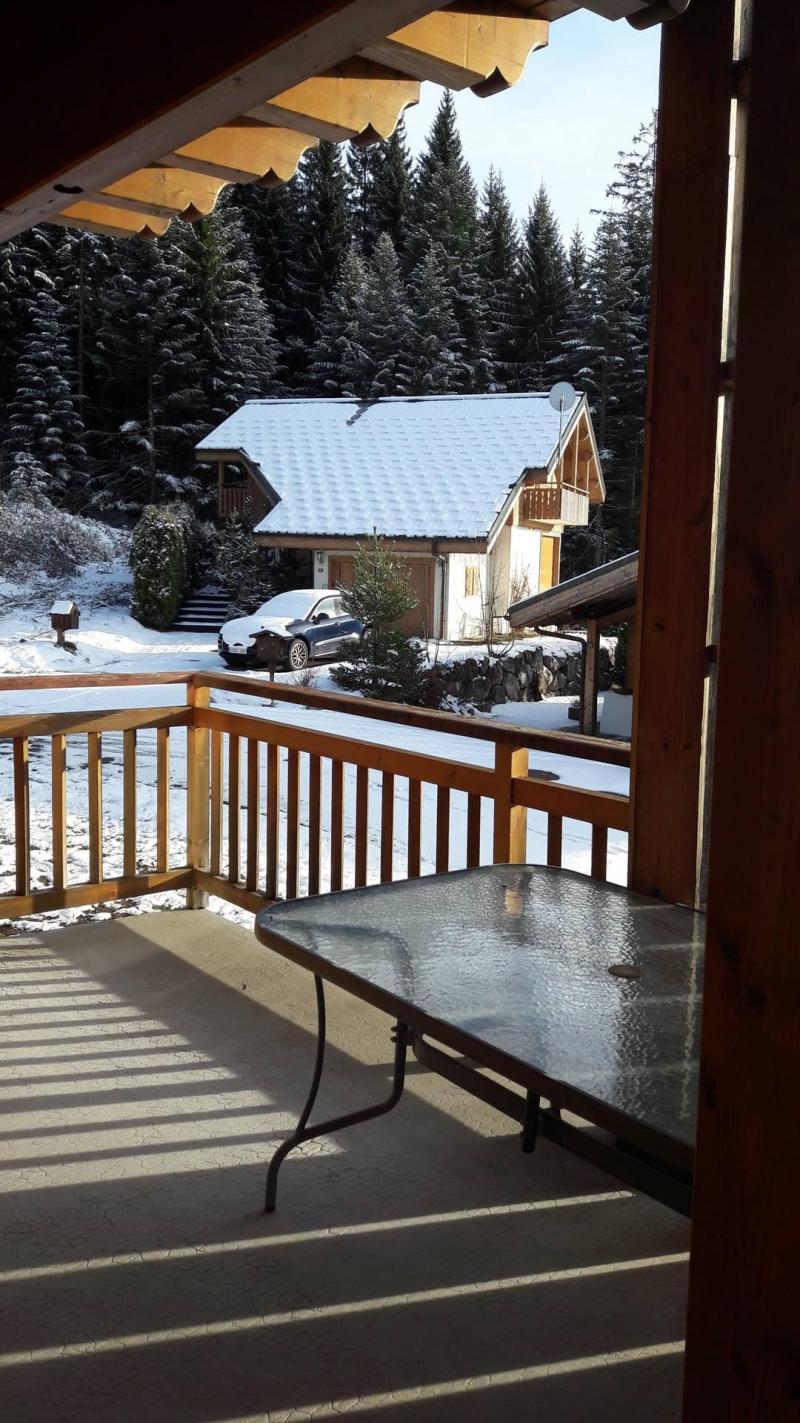 Ski verhuur Chalet 5 kamers 8 personen - Chalet Chien Noir - Les Gets - Terras