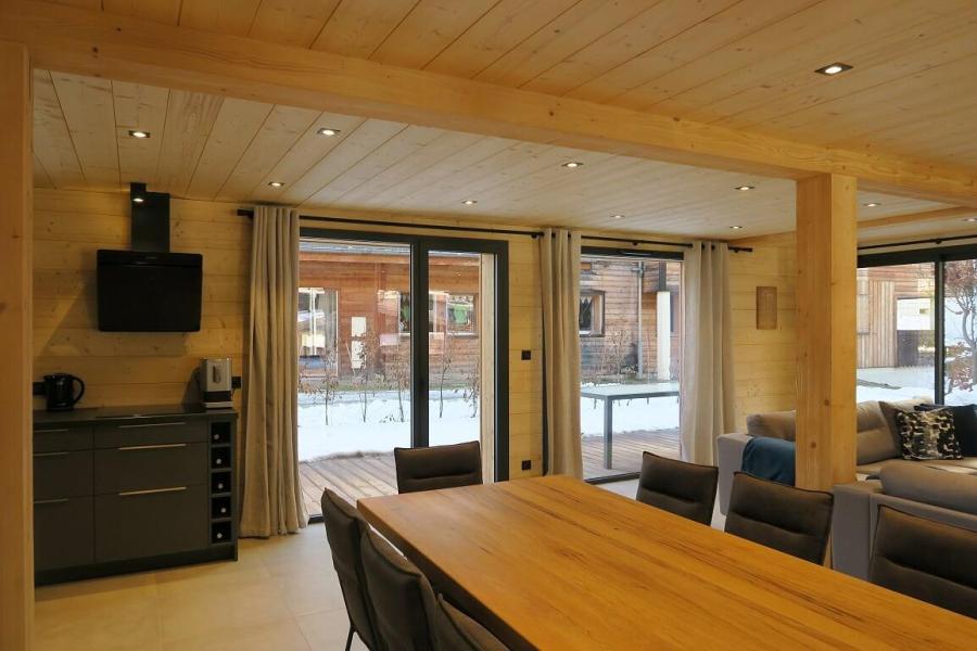 Ski verhuur Appartement 5 kamers 10 personen - Chalet du Coin - Les Gets - Woonkamer