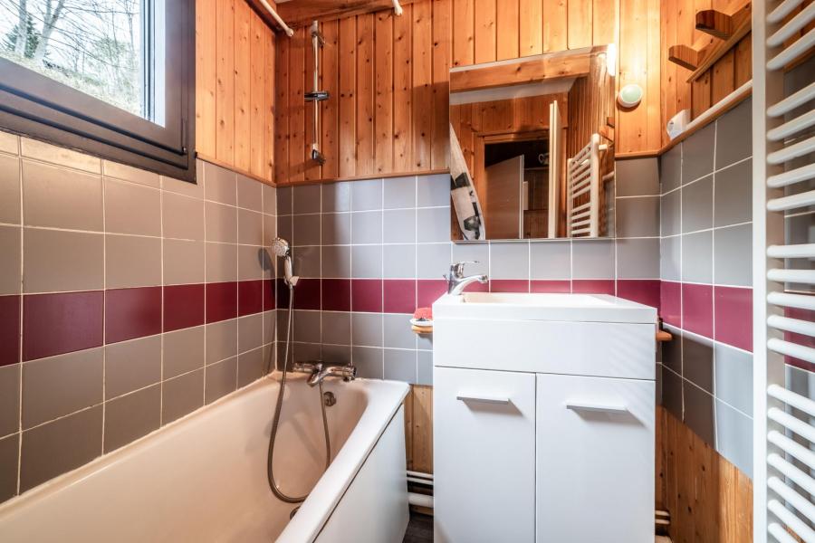 Rent in ski resort Semi-detached 2 room chalet 6 people - Chalet Moudon - Les Gets - Bathroom