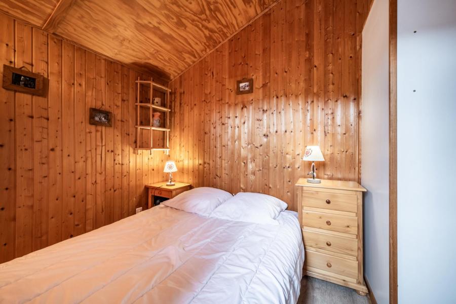 Rent in ski resort Semi-detached 2 room chalet 6 people - Chalet Moudon - Les Gets - Bedroom