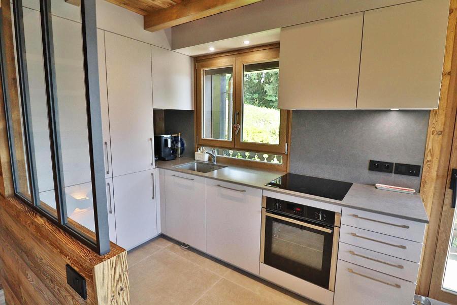 Rent in ski resort 4 room chalet 6 people - Chalet P'tiou - Les Gets - Kitchenette