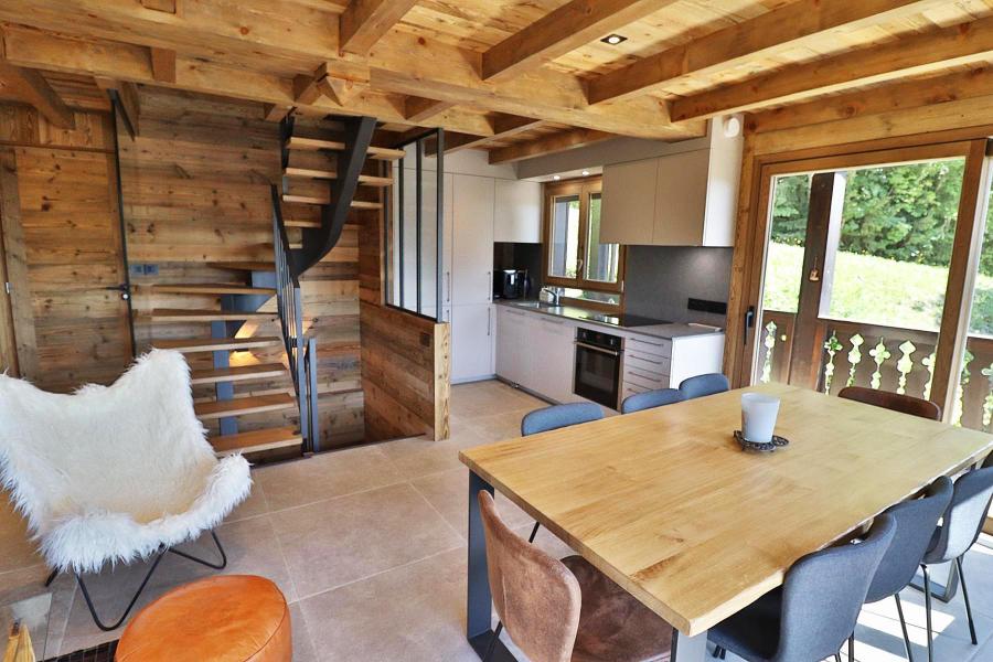 Skiverleih 4 Zimmer Chalet für 6 Personen - Chalet P'tiou - Les Gets - Wohnzimmer