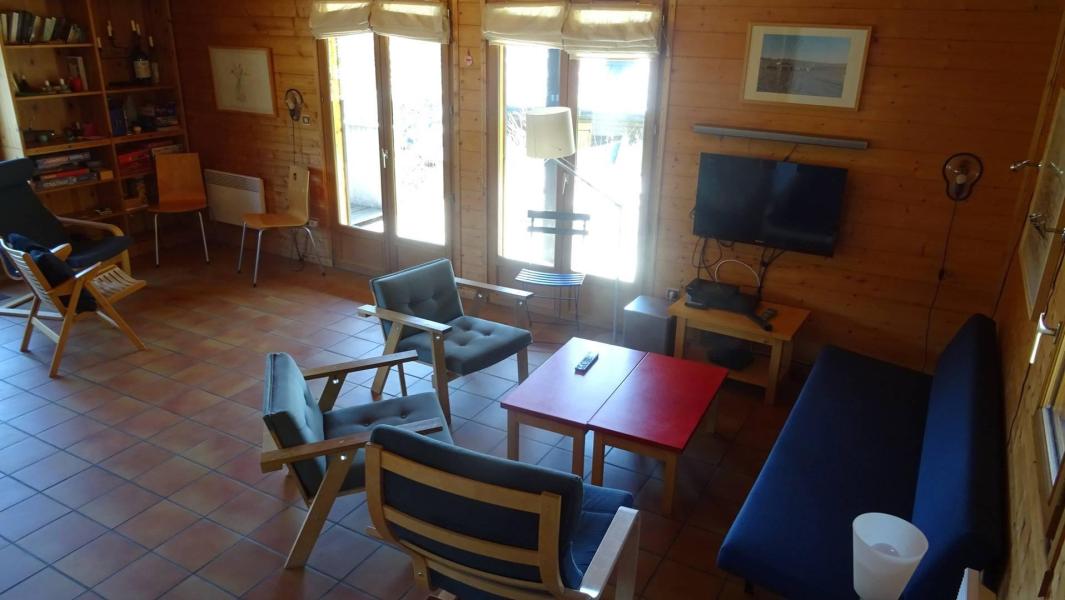 Ski verhuur Chalet 5 kamers 10 personen - Chalet Simche - Les Gets - Woonkamer