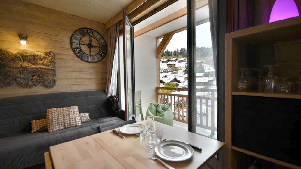 Rent in ski resort Studio 4 people (2022) - La Résidence - Les Gets - Living room