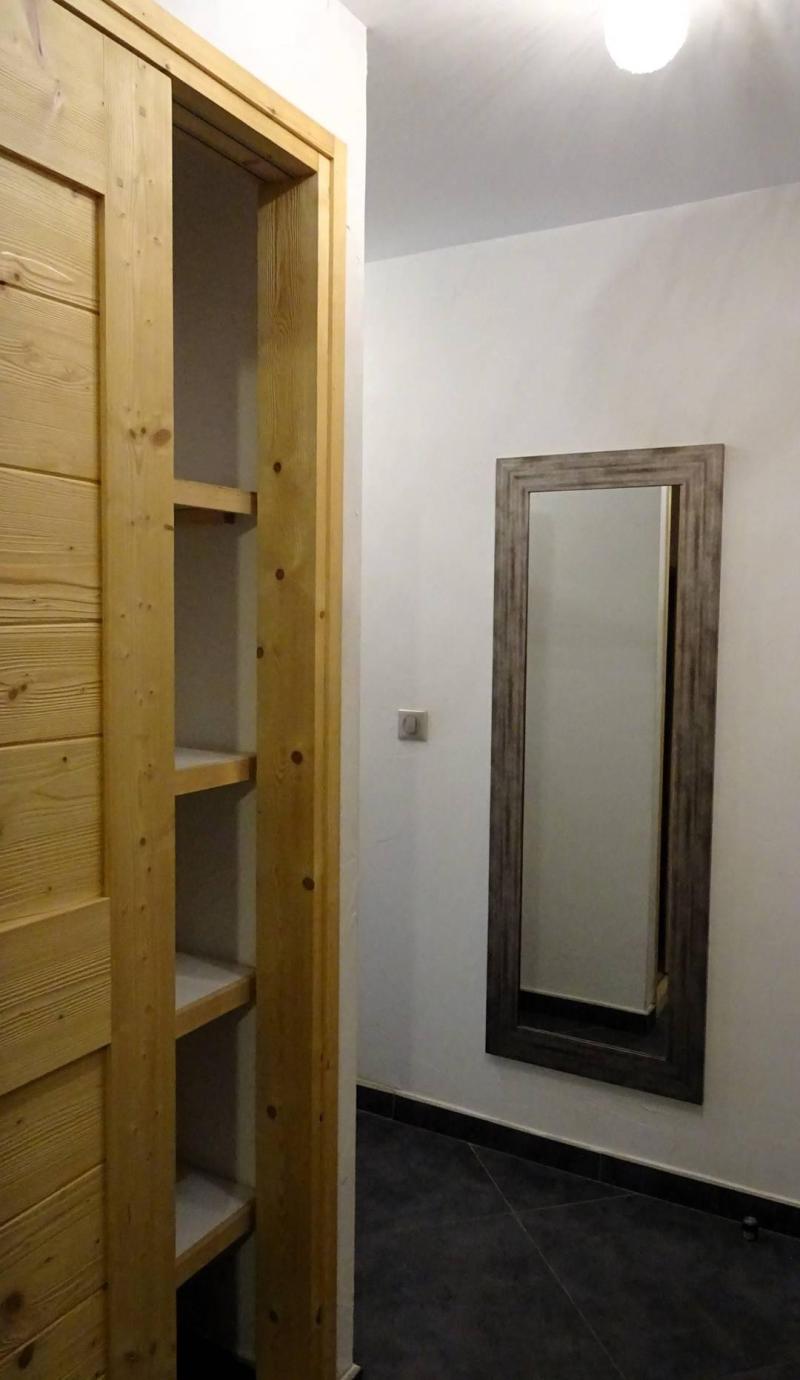 Wynajem na narty Apartament 2 pokojowy kabina 5 osób - Résidence Adonis - Les Gets - Korytarz