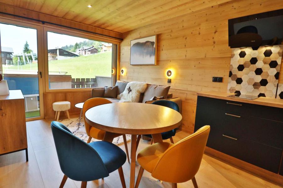 Rent in ski resort Studio cabin 4 people (21) - Résidence Adray - Les Gets - Living room