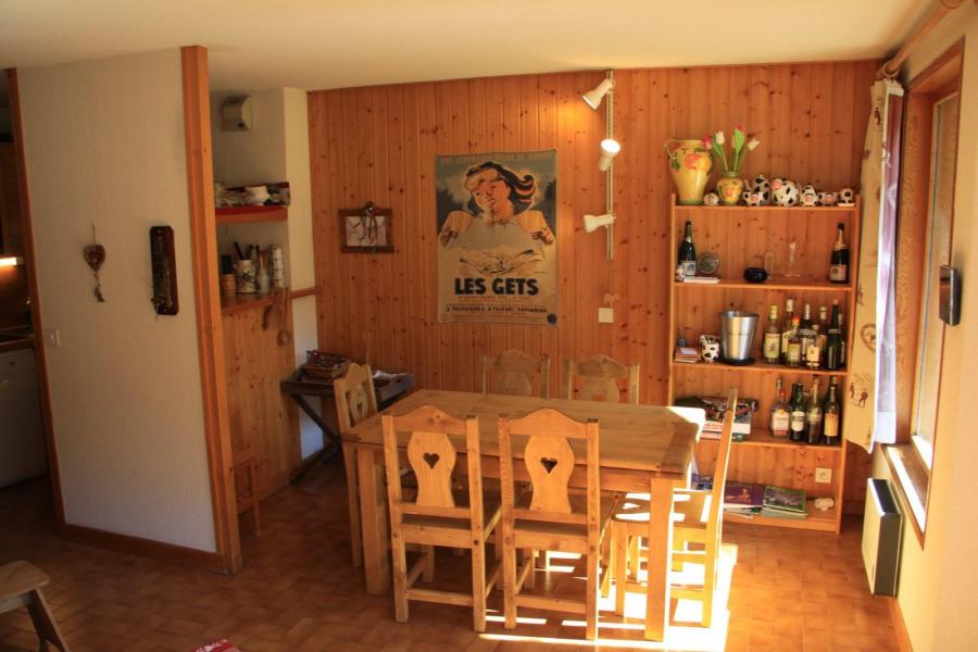 Wynajem na narty Apartament duplex 3 pokojowy 6 osób - Résidence Bois de Lune  - Les Gets - Pokój gościnny