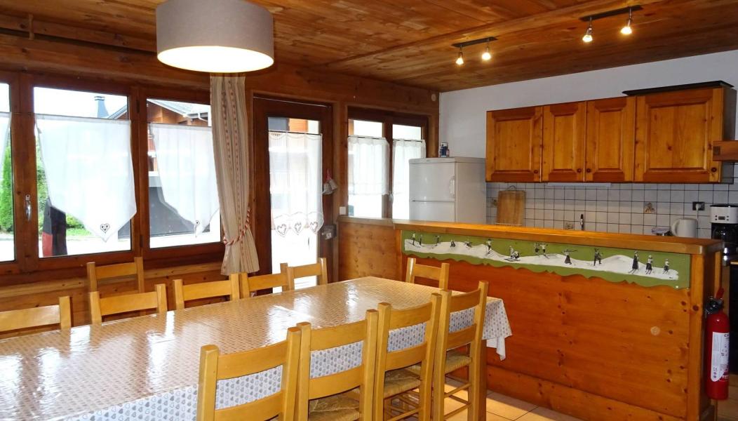 Rent in ski resort 6 room apartment 13 people - Résidence Bruyères - Les Gets - Apartment