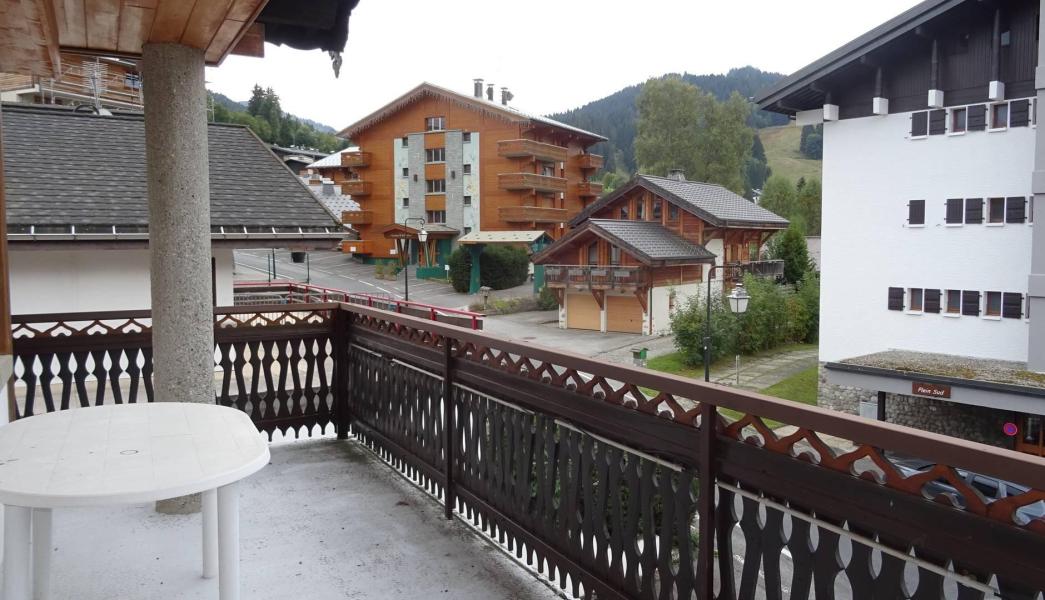 Ski verhuur Appartement 4 kamers 8 personen - Résidence Bruyères - Les Gets - Balkon