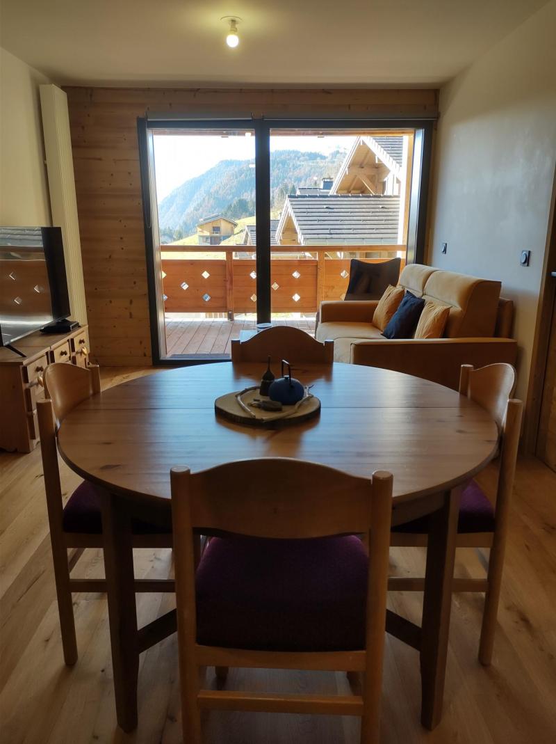 Skiverleih 2-Zimmer-Holzhütte für 6 Personen (Beau Soleil) - Résidence Cairn Harmony  - Les Gets - Wohnzimmer