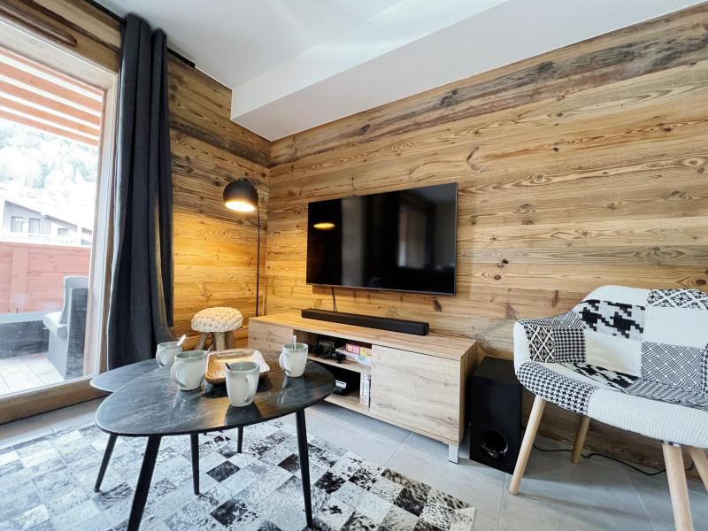 Rent in ski resort 2 room apartment cabin 4 people - Résidence Carmine Lodge - Les Gets - Living room