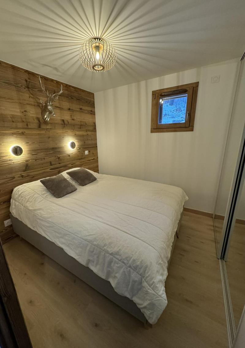 Rent in ski resort 2 room apartment sleeping corner 5 people - Résidence Carmine Lodge - Les Gets - Bedroom