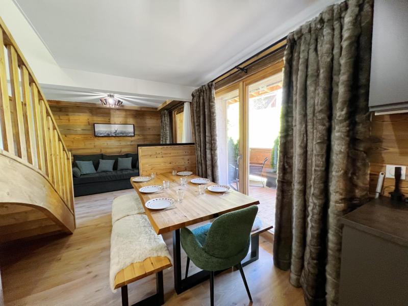 Rent in ski resort 3 room duplex apartment 6 people - Résidence Carmine Lodge - Les Gets - Living room