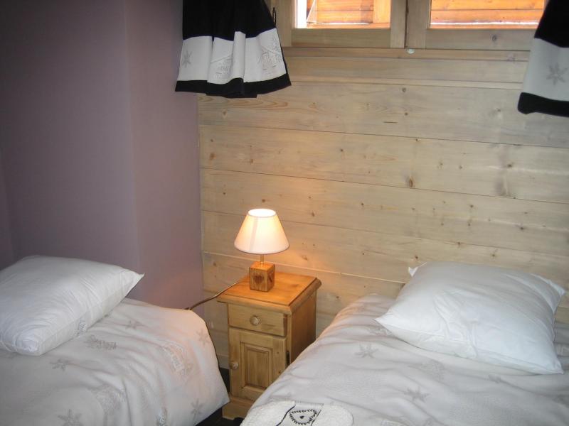 Location au ski Résidence Carry - Les Gets - Chambre