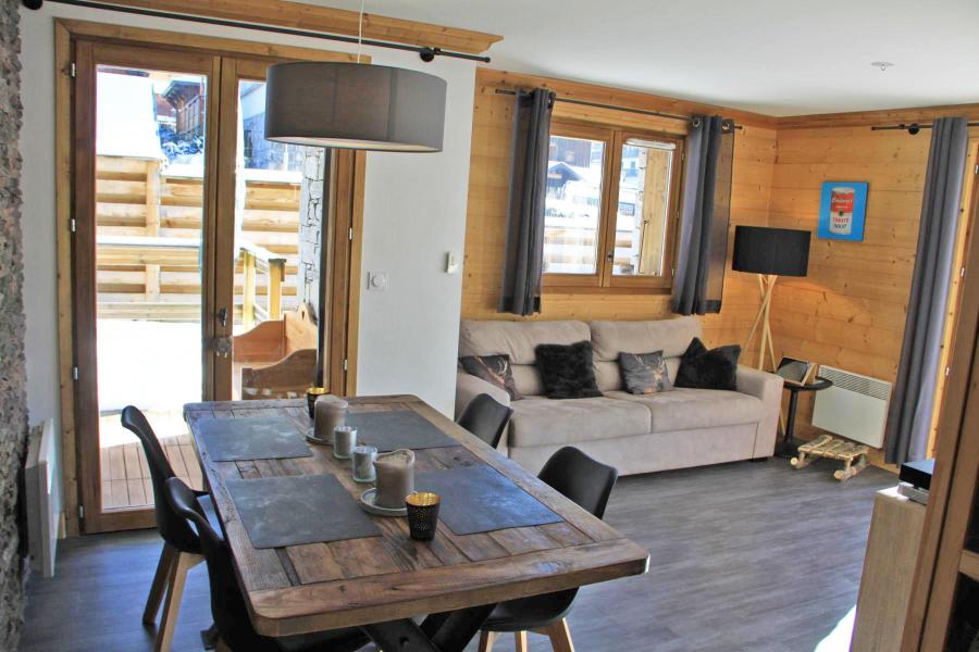 Ski verhuur Appartement 3 kabine kamers 6 personen - Résidence Chalune - Les Gets - Woonkamer