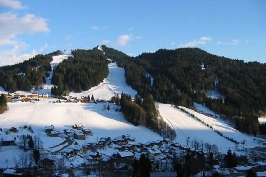 Vacanze in montagna Appartamento 2 stanze con mezzanino per 6 persone - Résidence Chantemerle - Les Gets - Esteriore inverno