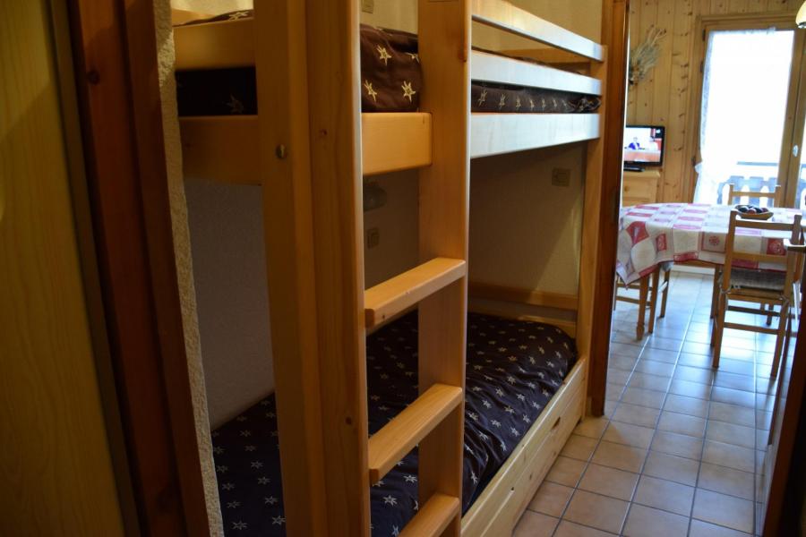 Ski verhuur Appartement 2 kamers mezzanine 6 personen - Résidence Chantemerle - Les Gets - Slaapnis