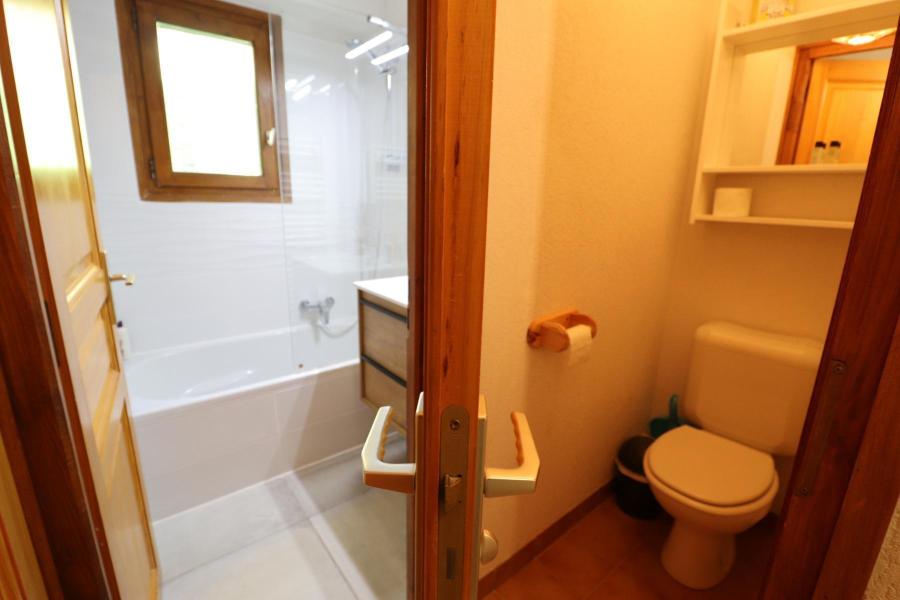 Location au ski Appartement 2 pièces 4 personnes - Résidence Chantemerle - Les Gets - Salle de bain