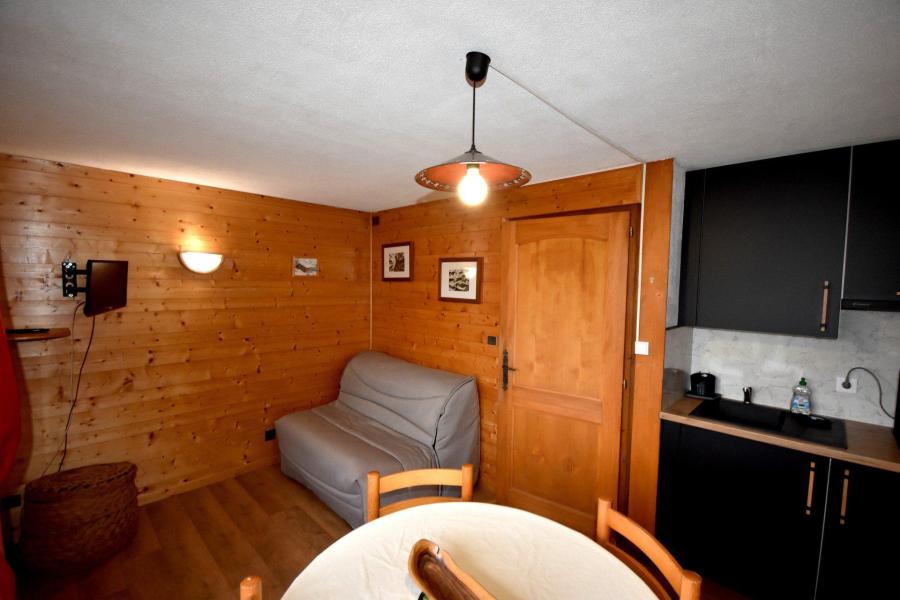 Rent in ski resort Studio cabin 4 people (51) - Résidence Charniaz - Les Gets