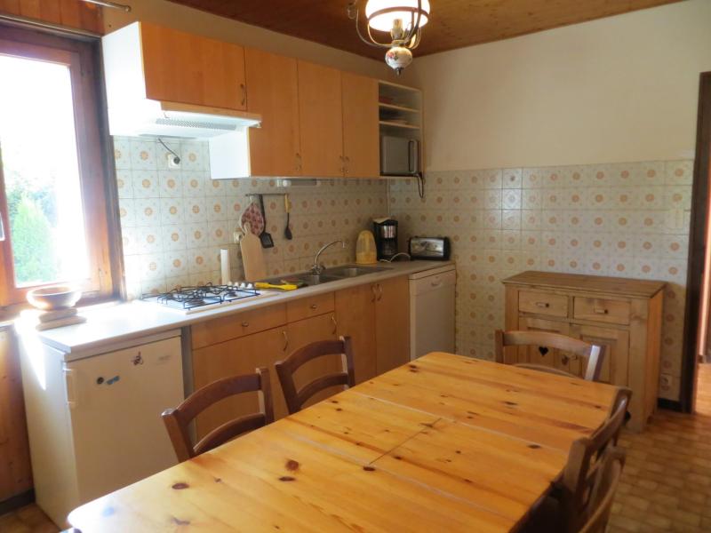 Rent in ski resort 3 room apartment 6 people (657) - Résidence Corzolet - Les Gets - Apartment