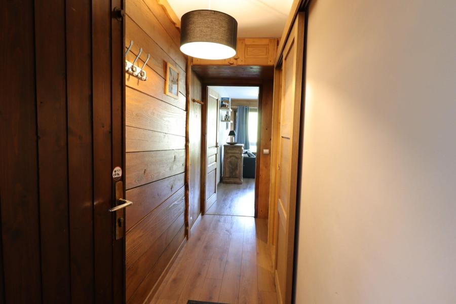 Location au ski Studio cabine 4 personnes (74) - Résidence Cyclades - Les Gets - Couloir