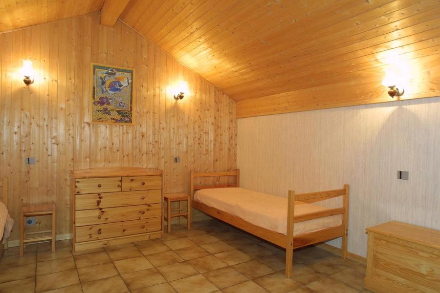 Rent in ski resort 2 room mezzanine apartment 6 people (82) - Résidence Forge - Les Gets - Bedroom