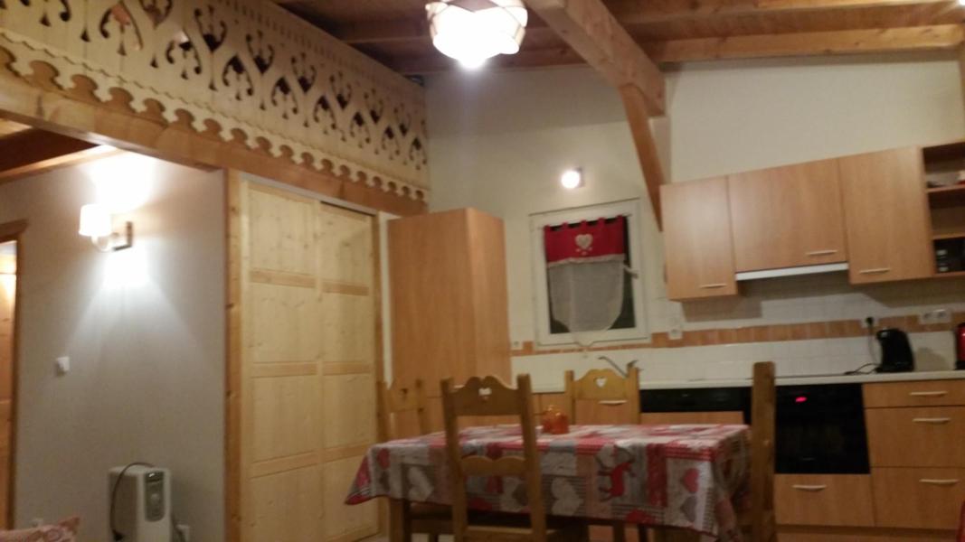 Rent in ski resort Studio mezzanine 4 people - Résidence Forge - Les Gets - Living room