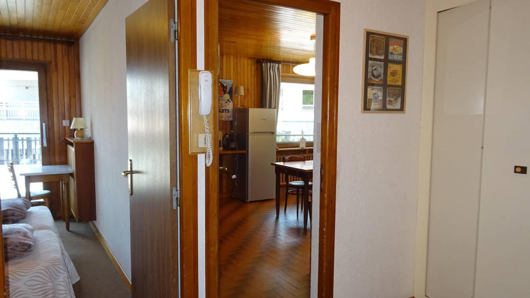 Rent in ski resort 3 room apartment 6 people (141) - Résidence Galaxy  - Les Gets - Corridor