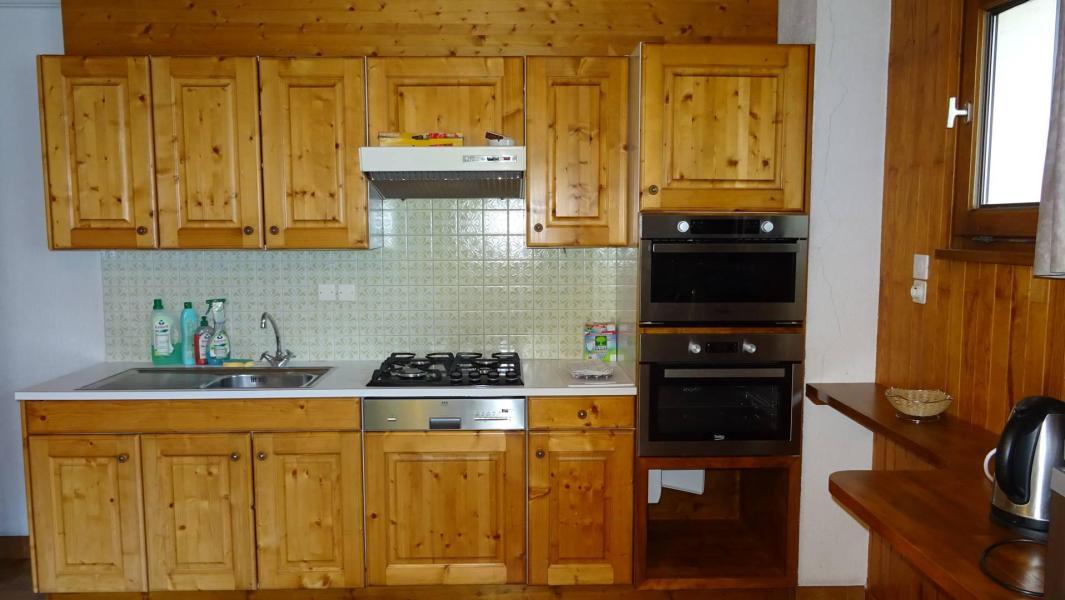 Rent in ski resort 3 room apartment 6 people (143) - Résidence Galaxy  - Les Gets - Kitchenette