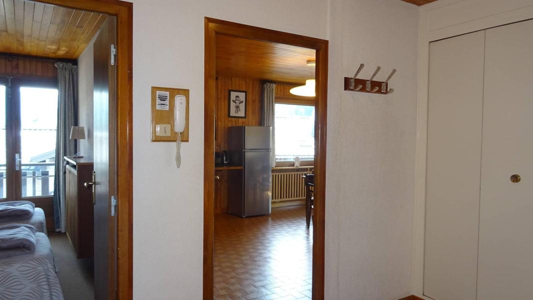 Rent in ski resort 3 room apartment 6 people (145) - Résidence Galaxy  - Les Gets - Corridor