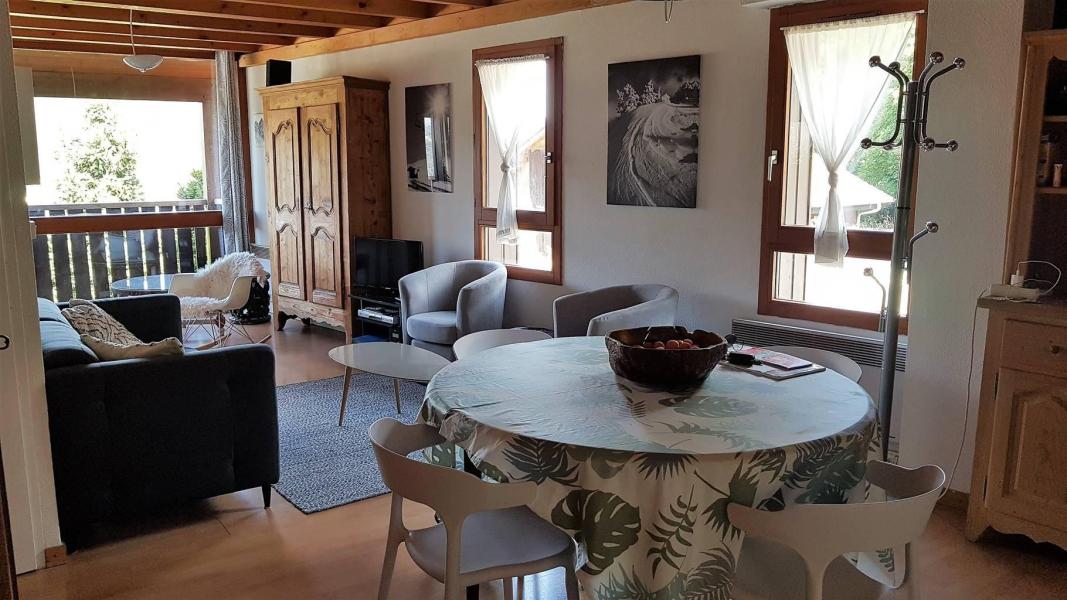 Rent in ski resort 5 room triplex apartment 8 people - Résidence Golf - Les Gets - Living room