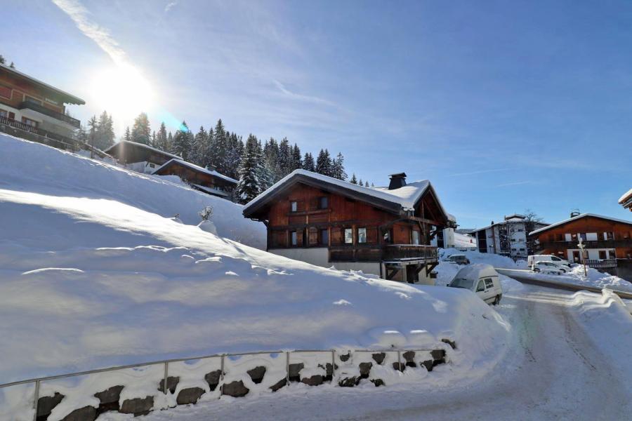 Wakacje w górach Studio z alkową 4 osoby - Résidence Grand Paradis - Les Gets - Zima na zewnątrz