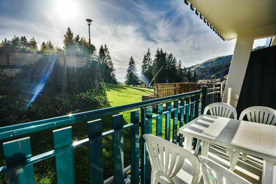 Rent in ski resort 2 room duplex apartment 4 people (159) - Résidence Grizzli - Les Gets - Balcony